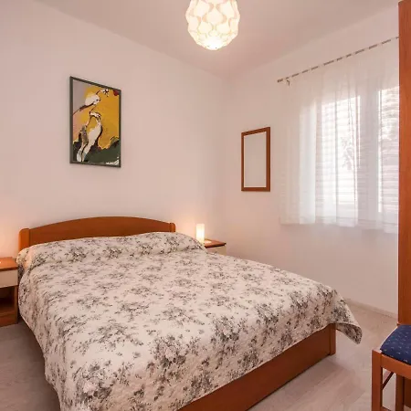 Vinka Guest house Brodarica (Sibenik-Knin)