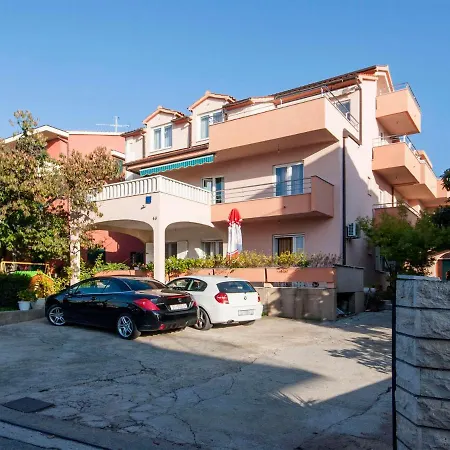 Guest house Vinka Brodarica (Sibenik-Knin)
